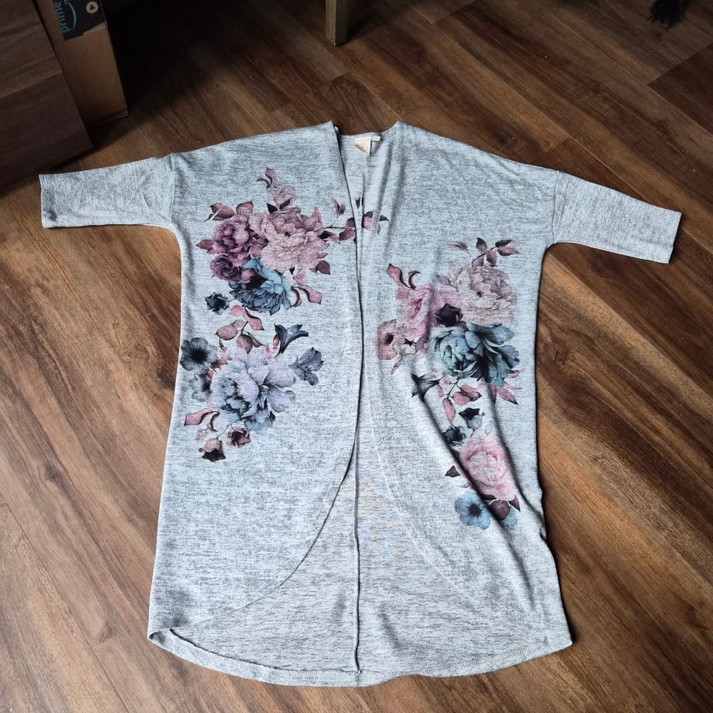 Live In The Moment Floral Open Front Cardigan Gray Heather Knit Medium Bohemian